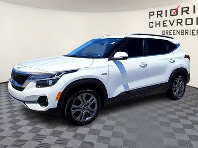 Used 2023 Kia Seltos S w/ Navigation Package