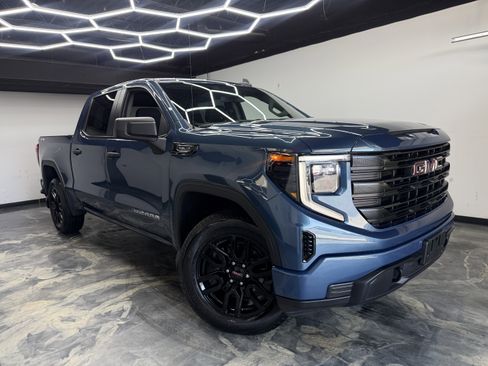 Used 2024 GMC Sierra 1500 Pro w/ Graphite Edition image 5