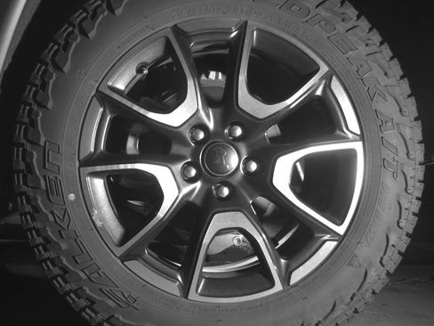 Used 2025 Jeep Compass Trailhawk image 14