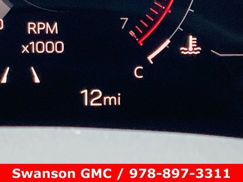 New 2026 GMC Terrain Denali w/ LPO, Floor Liner Package image 12