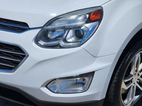 Used 2017 Chevrolet Equinox Premier w/ Enhanced Convenience Package AWD/4WD image 8