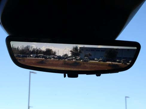 Used 2021 Cadillac Escalade ESV Sport image 40