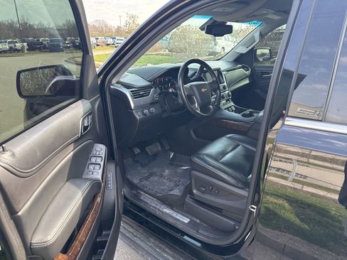 Used 2016 Chevrolet Tahoe LT w/ Luxury Package image 5