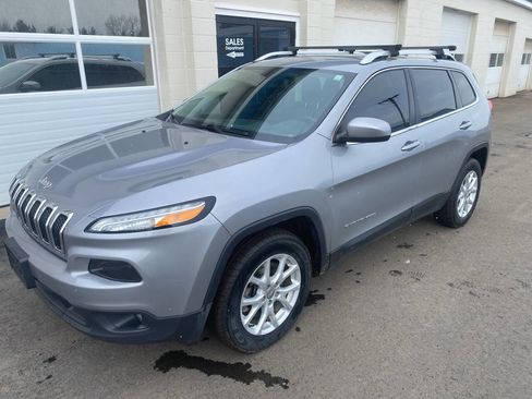 Used 2014 Jeep Cherokee Latitude image 2