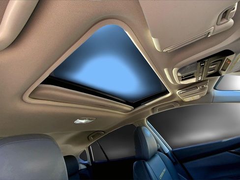 Used 2021 Subaru Crosstrek 2.5i Sport w/ Moonroof Package image 25