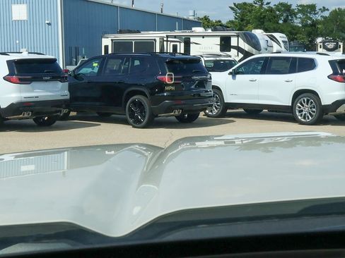 New 2026 GMC Sierra 2500 AT4 w/ Technology Package AWD/4WD image 44