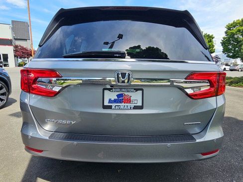 Used 2018 Honda Odyssey Touring image 4
