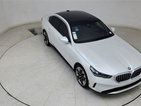 Used 2025 BMW 540i xDrive image 80