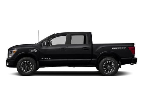 Used 2017 Nissan Titan PRO-4X w/ Pro-4x Convenience Package AWD/4WD image 3
