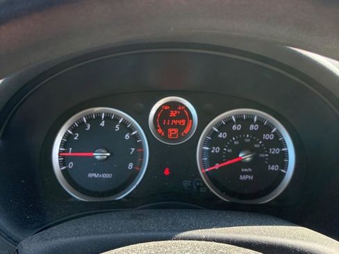 Used 2011 Nissan Sentra 2.0 SR image 16