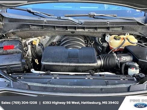 Used 2021 GMC Yukon SLT w/ SLT Luxury Plus Package image 8