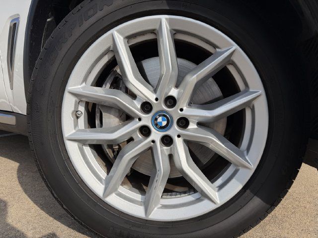 Used 2022 BMW X5 xDrive45e w/ Luxury Seating Package AWD/4WD image 9