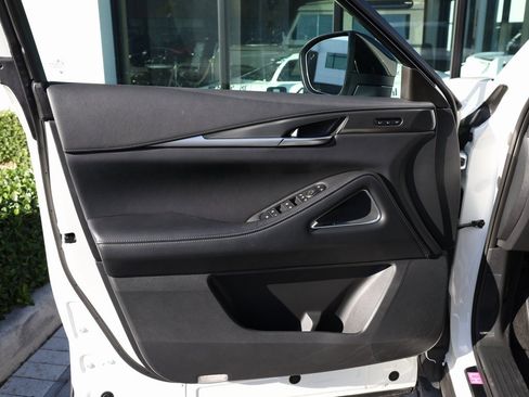 Used 2025 INFINITI QX60 Luxe w/ Black Edition image 11