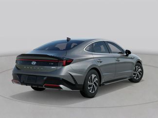 New 2026 Hyundai Sonata Blue FWD video 4