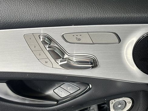 Certified 2022 Mercedes-Benz GLC 300 image 11