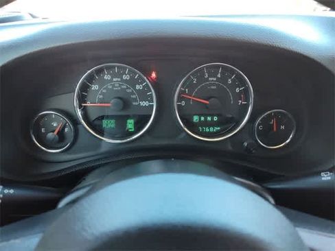 Used 2017 Jeep Wrangler Unlimited Sahara w/ Connectivity Group image 25