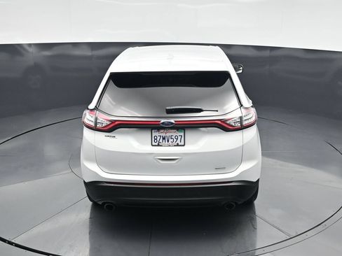 Used 2017 Ford Edge SE FWD image 35