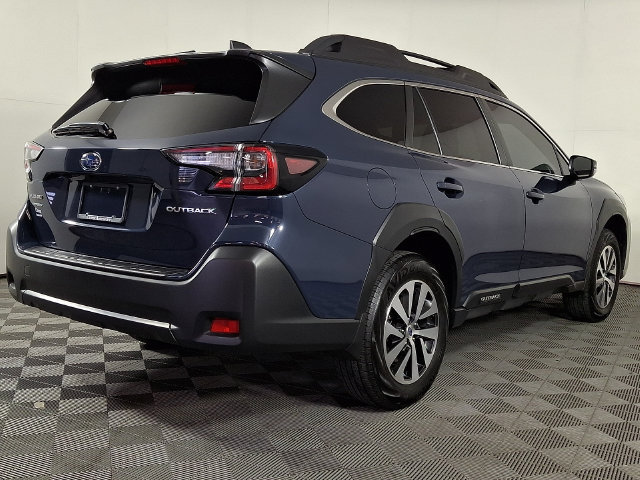Used 2025 Subaru Outback Premium AWD/4WD image 9