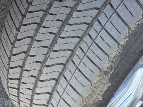 Used 2021 GMC Yukon XL Denali w/ Denali Ultimate Package image 35