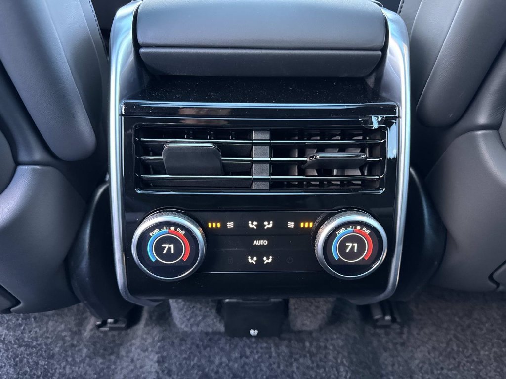 New 2027 Land Rover Range Rover SE AWD/4WD image 16