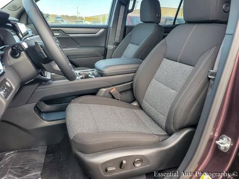 New 2026 GMC Acadia Elevation image 9