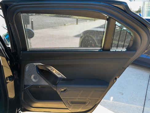 Used 2023 BMW 760i xDrive w/ Executive Package image 52