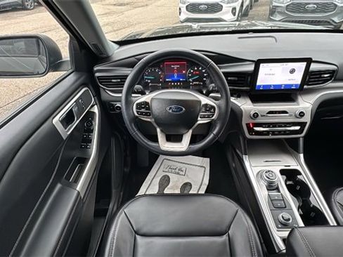 Certified 2023 Ford Explorer XLT w/ Equipment Group 202A image 13