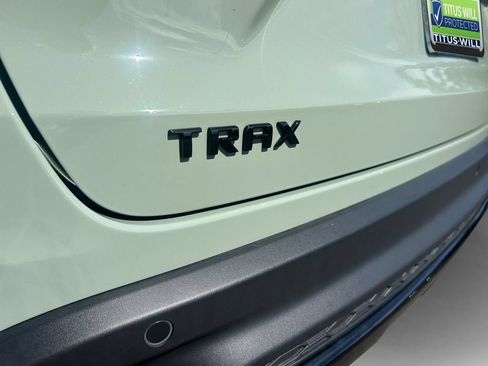 Used 2024 Chevrolet Trax RS w/ Sunroof Package FWD image 35