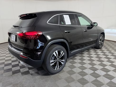 Used 2025 Mercedes-Benz GLA 250 image 9
