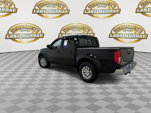 Used 2018 Nissan Frontier SV w/ Value Truck Package image 9