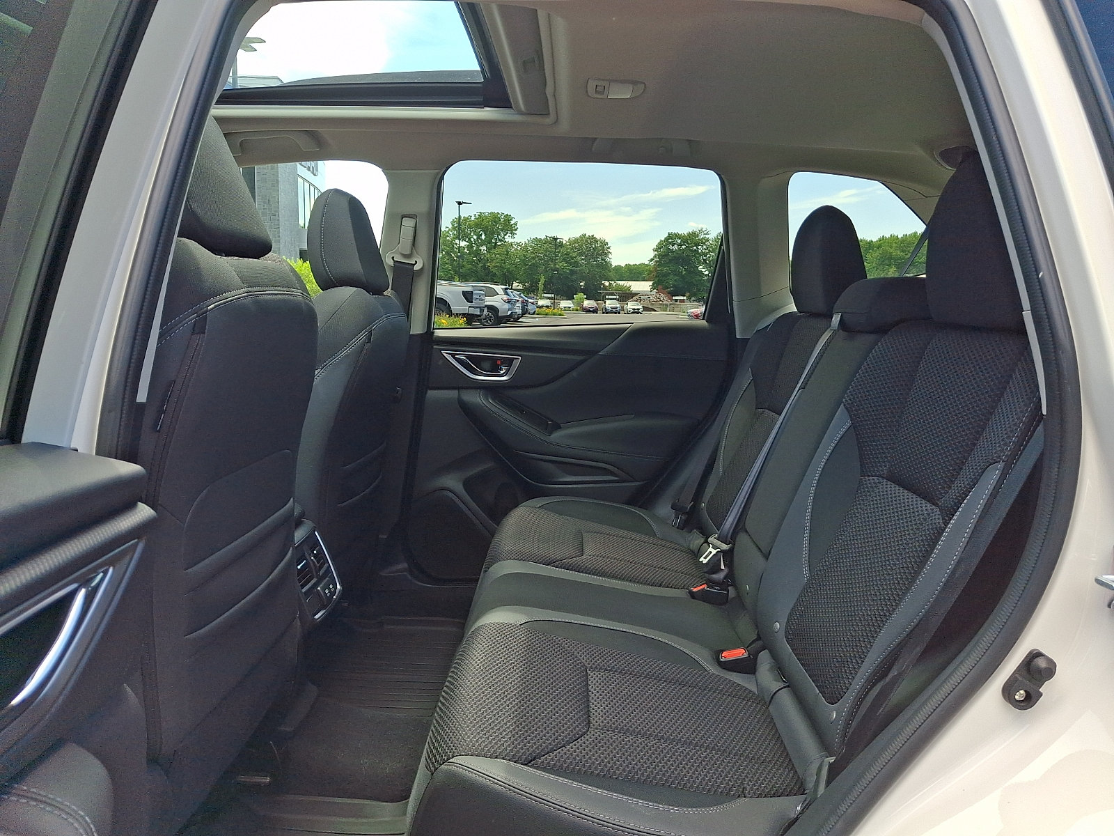 Certified 2024 Subaru Forester Premium AWD/4WD image 11