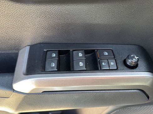 Used 2023 Toyota Tacoma SR5 image 12
