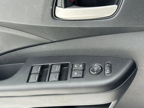 Used 2015 Honda CR-V LX image 30