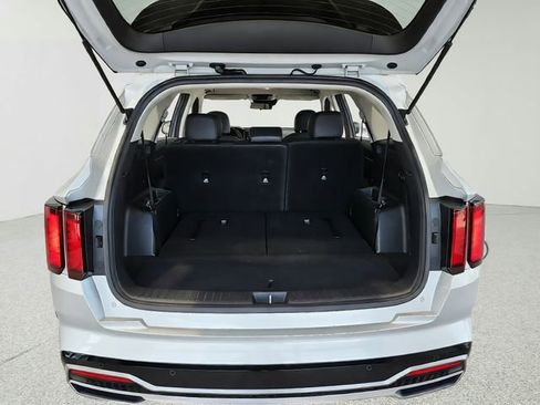 Certified 2022 Kia Sorento S FWD image 29