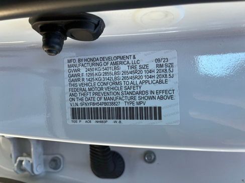 Used 2023 Honda Passport EX-L image 12