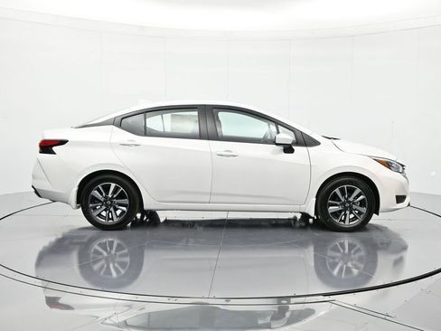 New 2025 Nissan Versa SV w/ Trunk Package FWD image 4