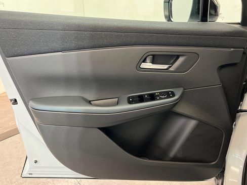 New 2026 Nissan Leaf SV+ w/ Floor Mat Package (SV+) image 14