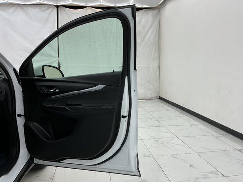 Used 2022 Chevrolet Bolt EUV LT w/ Driver Confidence Package FWD image 19