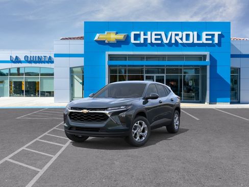 New 2026 Chevrolet Trax LS w/ LS Convenience Package FWD image 8