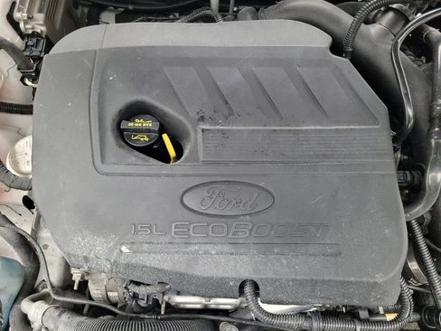 Used 2017 Ford Fusion SE w/ Fusion SE Technology Package FWD image 30
