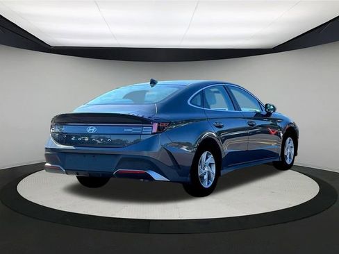 New 2025 Hyundai Sonata SE image 7
