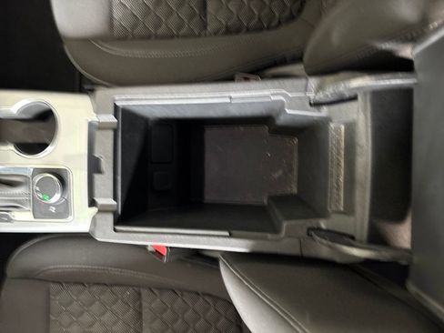 Used 2020 Chevrolet Blazer LT image 30