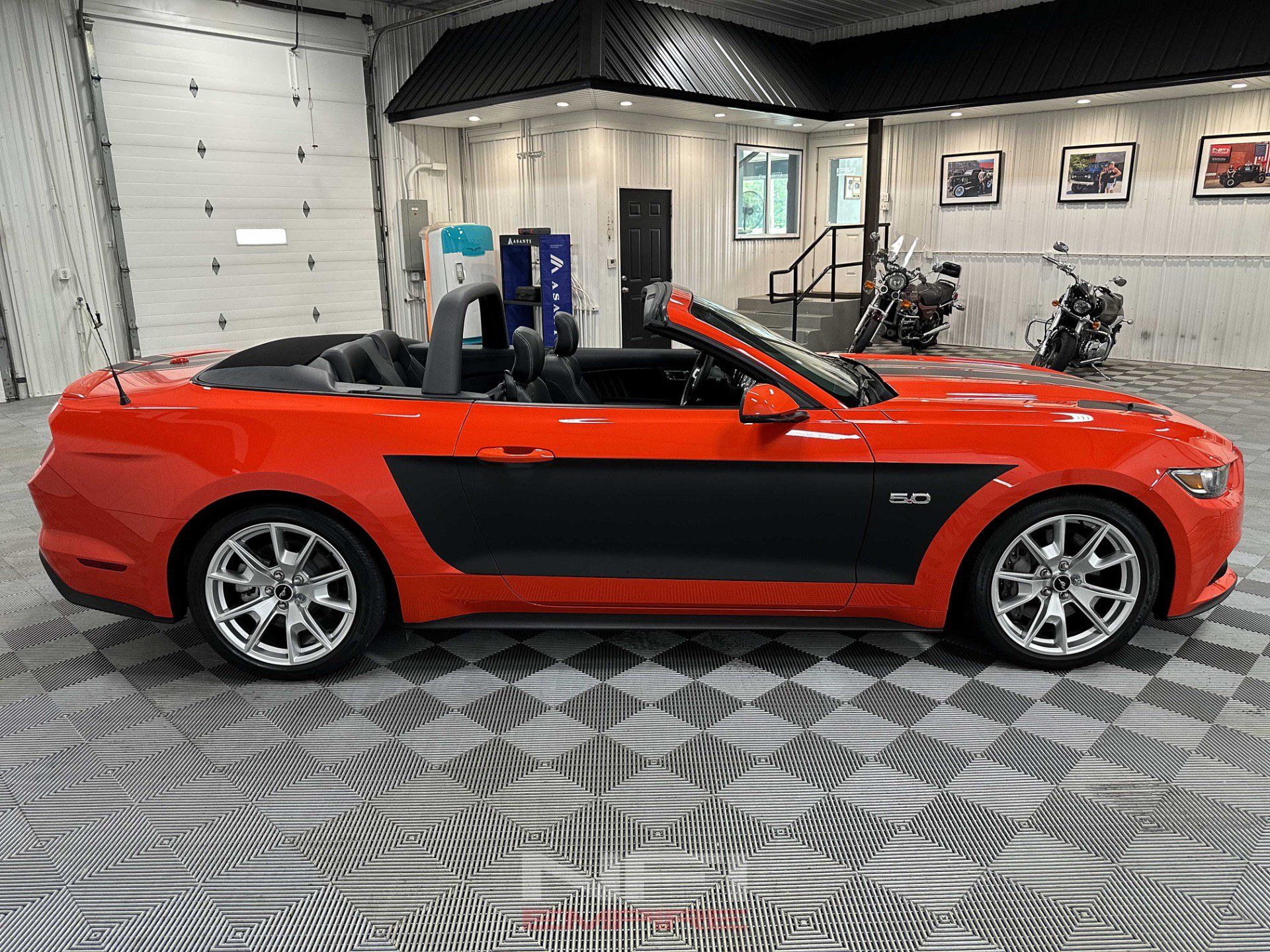 Used 2015 Ford Mustang GT Premium w/ Equipment Group 401A RWD image 12