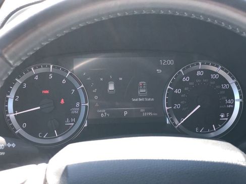 Used 2023 Toyota Highlander XLE AWD/4WD image 18