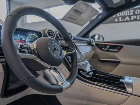 New 2026 Mercedes-Benz GLC 300 4MATIC image 7