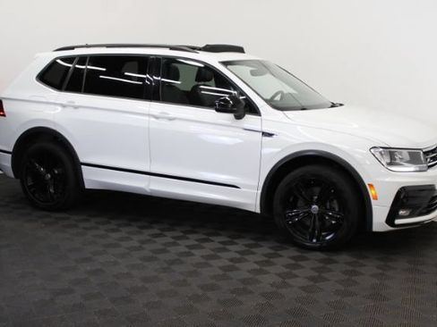 Used 2019 Volkswagen Tiguan SEL Premium R-Line AWD/4WD image 3