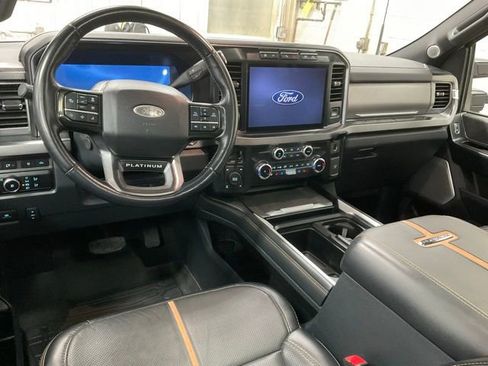 Used 2024 Ford F350 Platinum image 9
