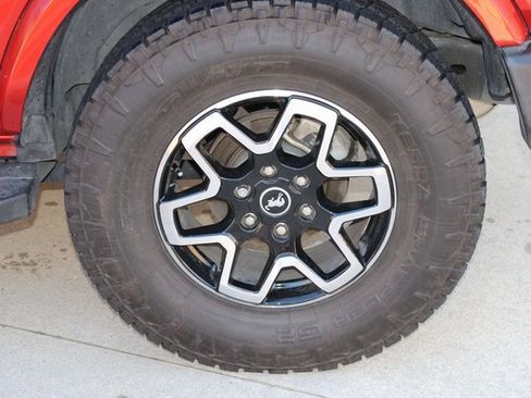 Used 2022 Ford Bronco Outer Banks image 26