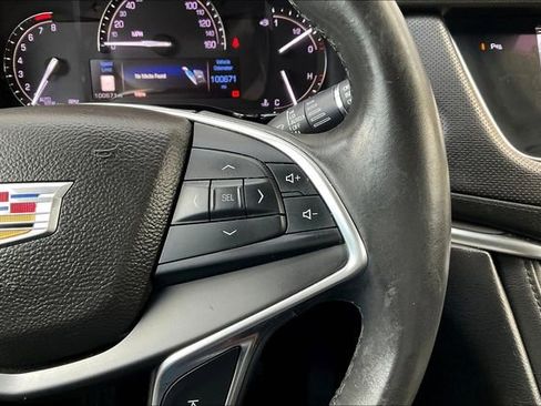 Used 2017 Cadillac XT5 Luxury w/ Driver Awareness Package image 19