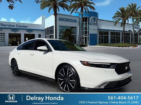 Used 2025 Honda Accord Touring image 1